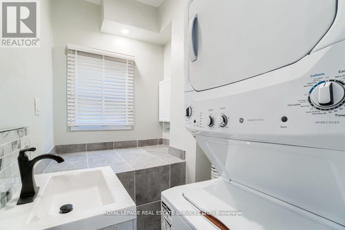 31 Tyndall Avenue, Toronto, Ontario  M6K 2E9 - Photo 13 - W12049964