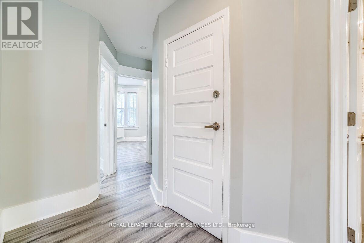 31 Tyndall Avenue, Toronto, Ontario  M6K 2E9 - Photo 14 - W12049964
