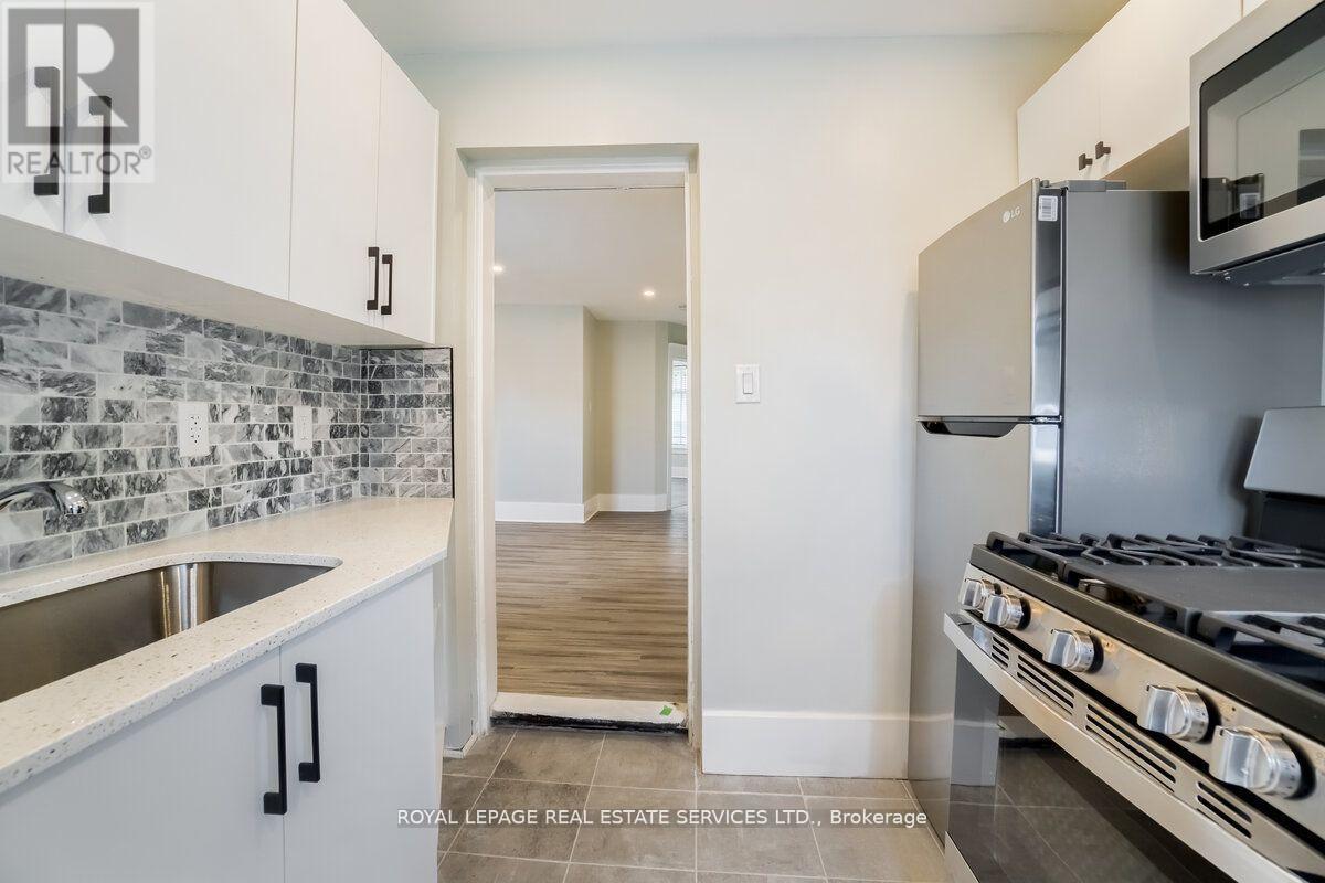 31 Tyndall Avenue, Toronto, Ontario  M6K 2E9 - Photo 18 - W12049964