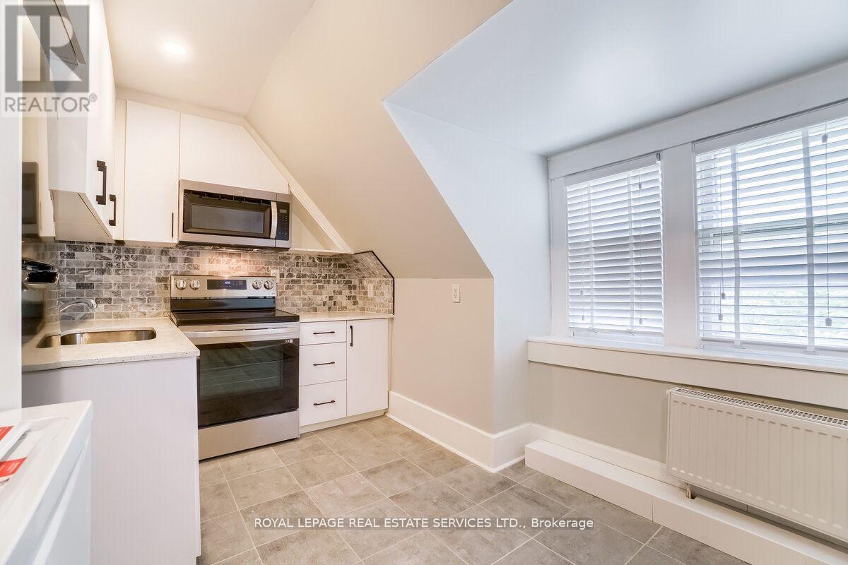 31 Tyndall Avenue, Toronto, Ontario  M6K 2E9 - Photo 28 - W12049964