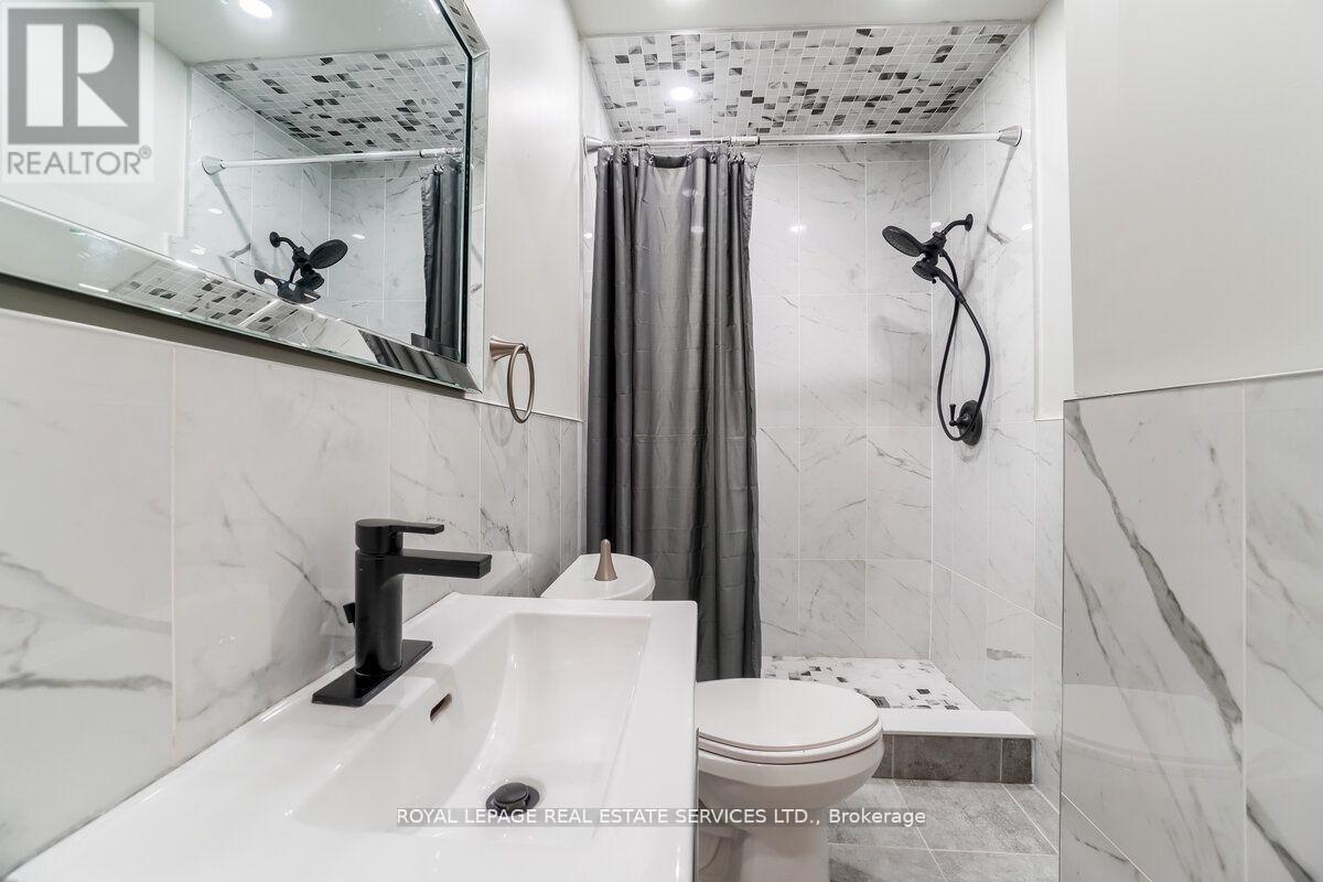 31 Tyndall Avenue, Toronto, Ontario  M6K 2E9 - Photo 33 - W12049964