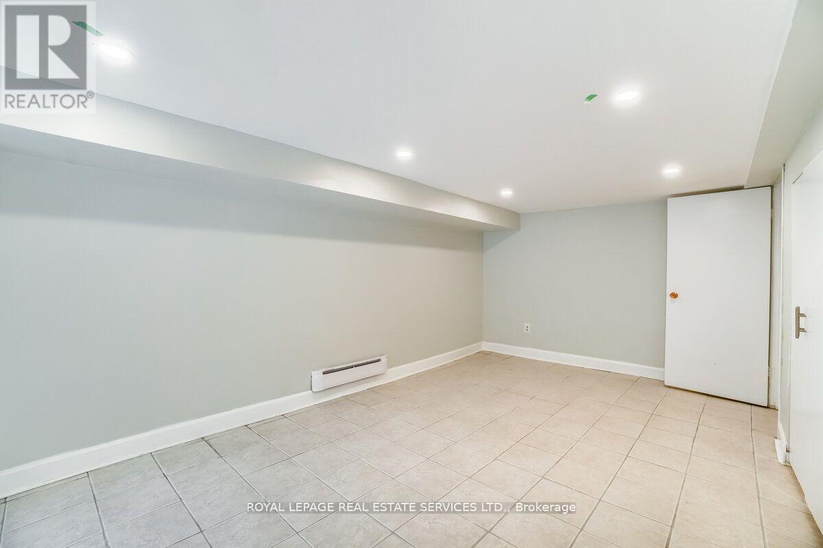 31 Tyndall Avenue, Toronto, Ontario  M6K 2E9 - Photo 34 - W12049964