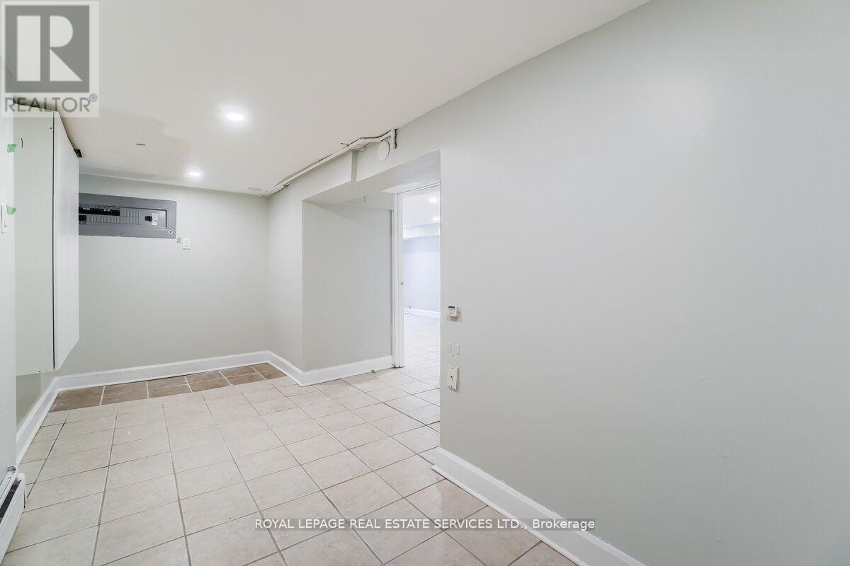 31 Tyndall Avenue, Toronto, Ontario  M6K 2E9 - Photo 38 - W12049964