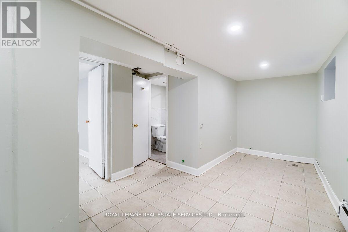 31 Tyndall Avenue, Toronto, Ontario  M6K 2E9 - Photo 39 - W12049964
