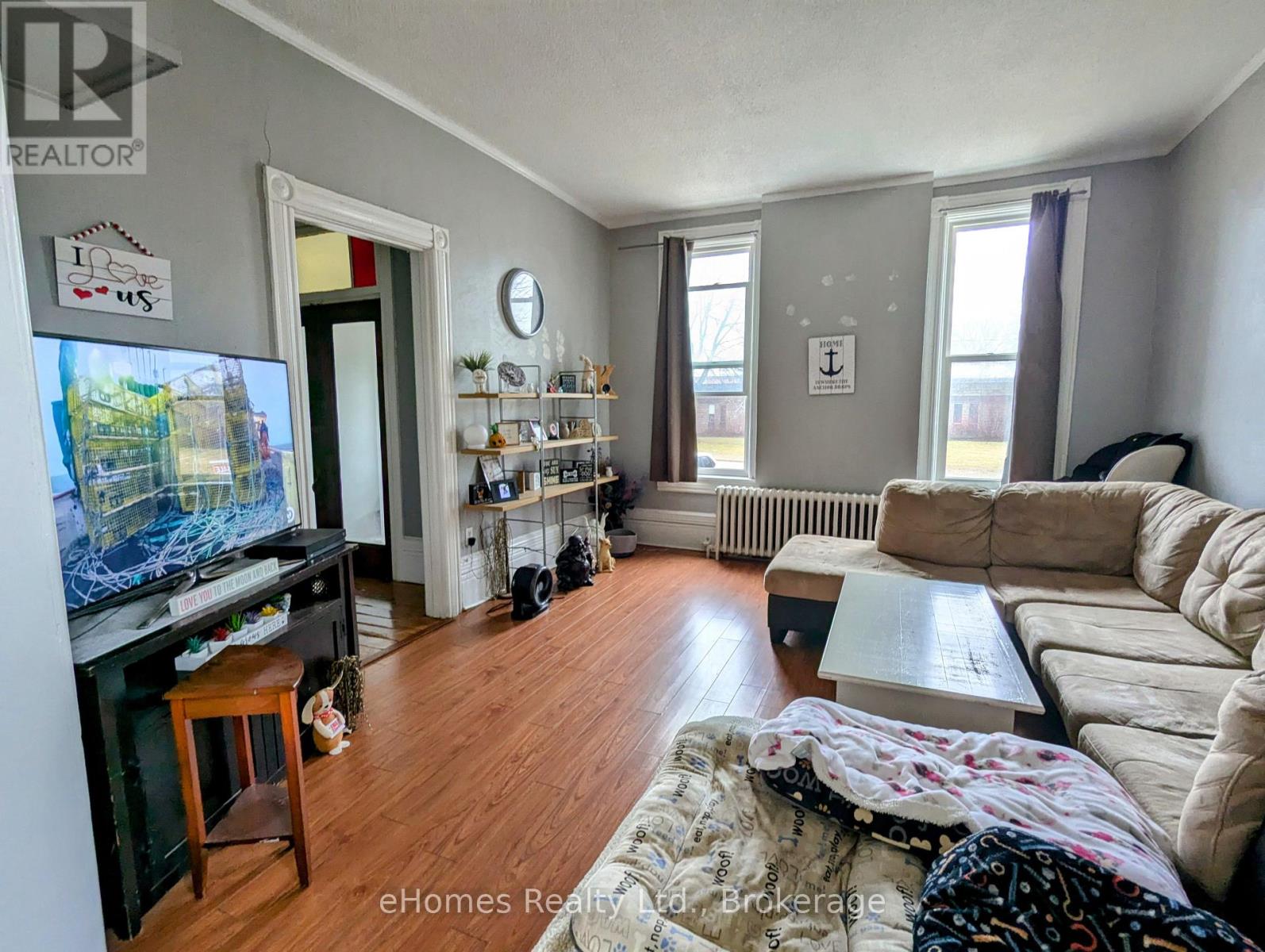 598 6th Street E, Owen Sound, Ontario  N4K 1G3 - Photo 9 - X12025674