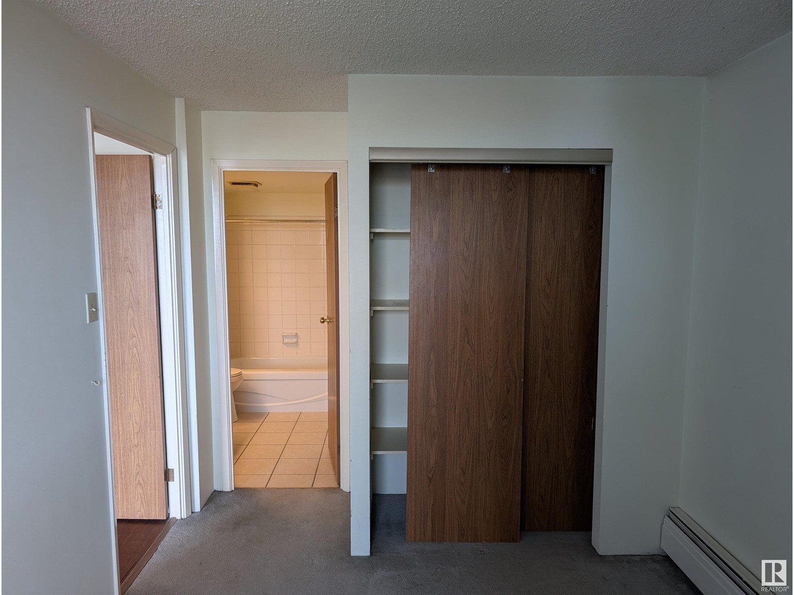 Unknown Address, ,    - Photo 5 - E4428235