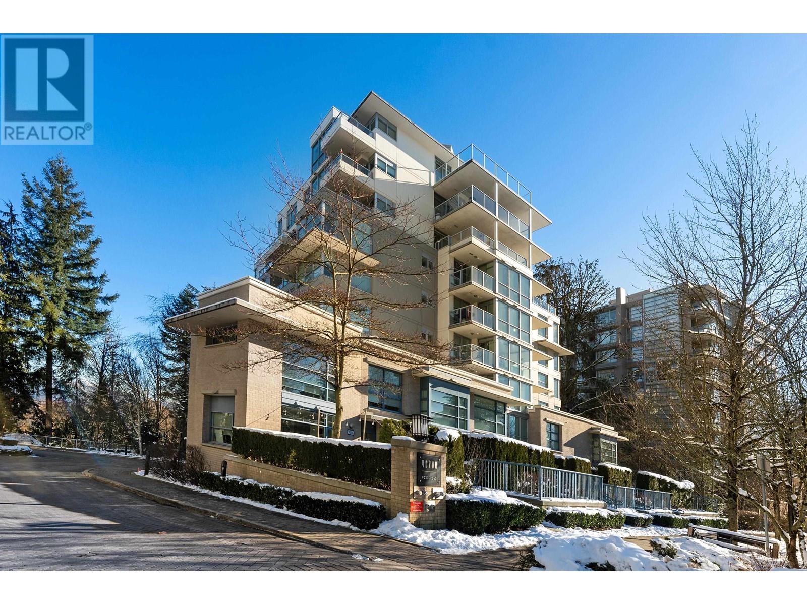903 9262 University Crescent, Burnaby, British Columbia  V5A 0A4 - Photo 2 - R2966206