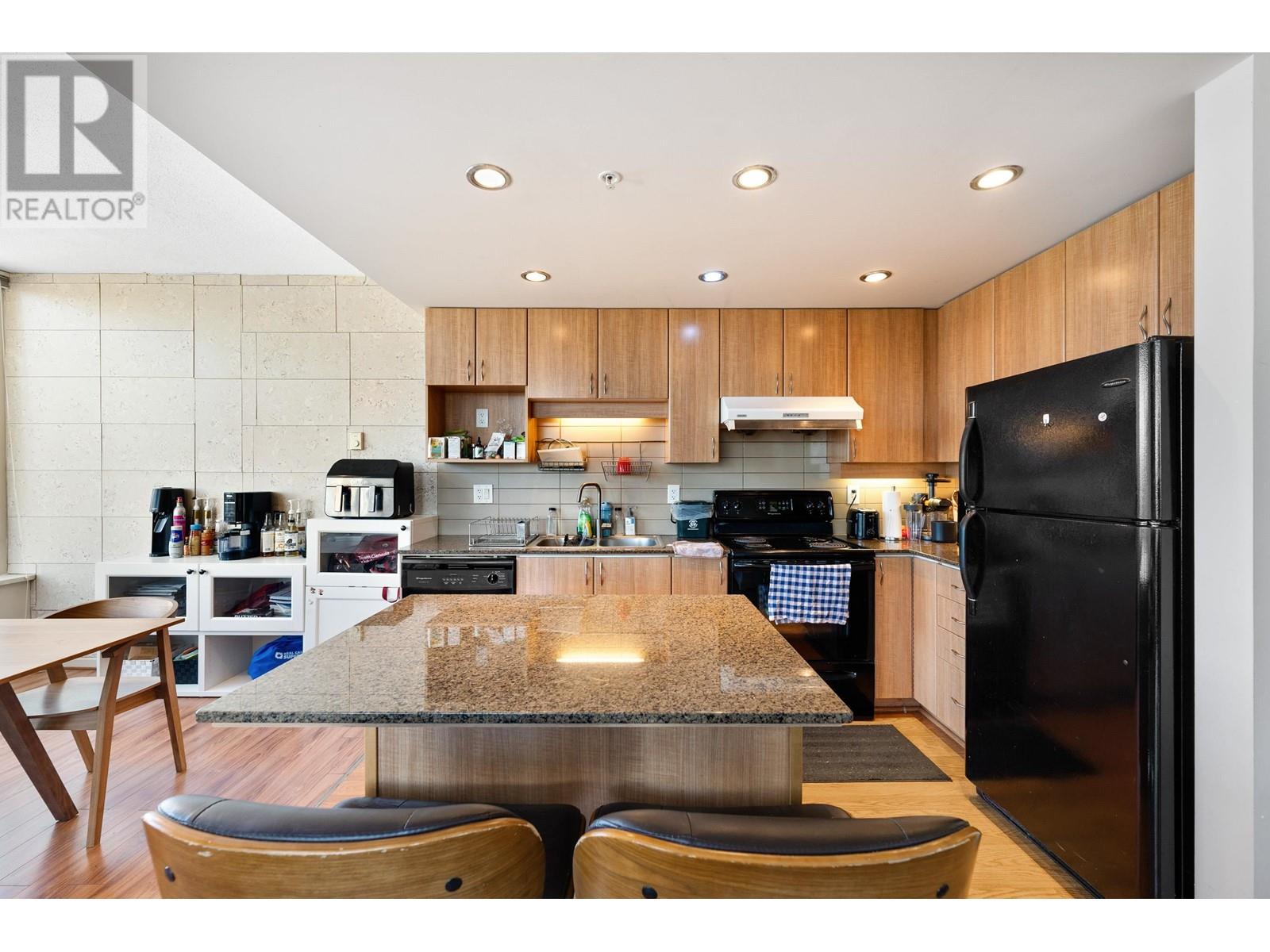 903 9262 University Crescent, Burnaby, British Columbia  V5A 0A4 - Photo 17 - R2966206