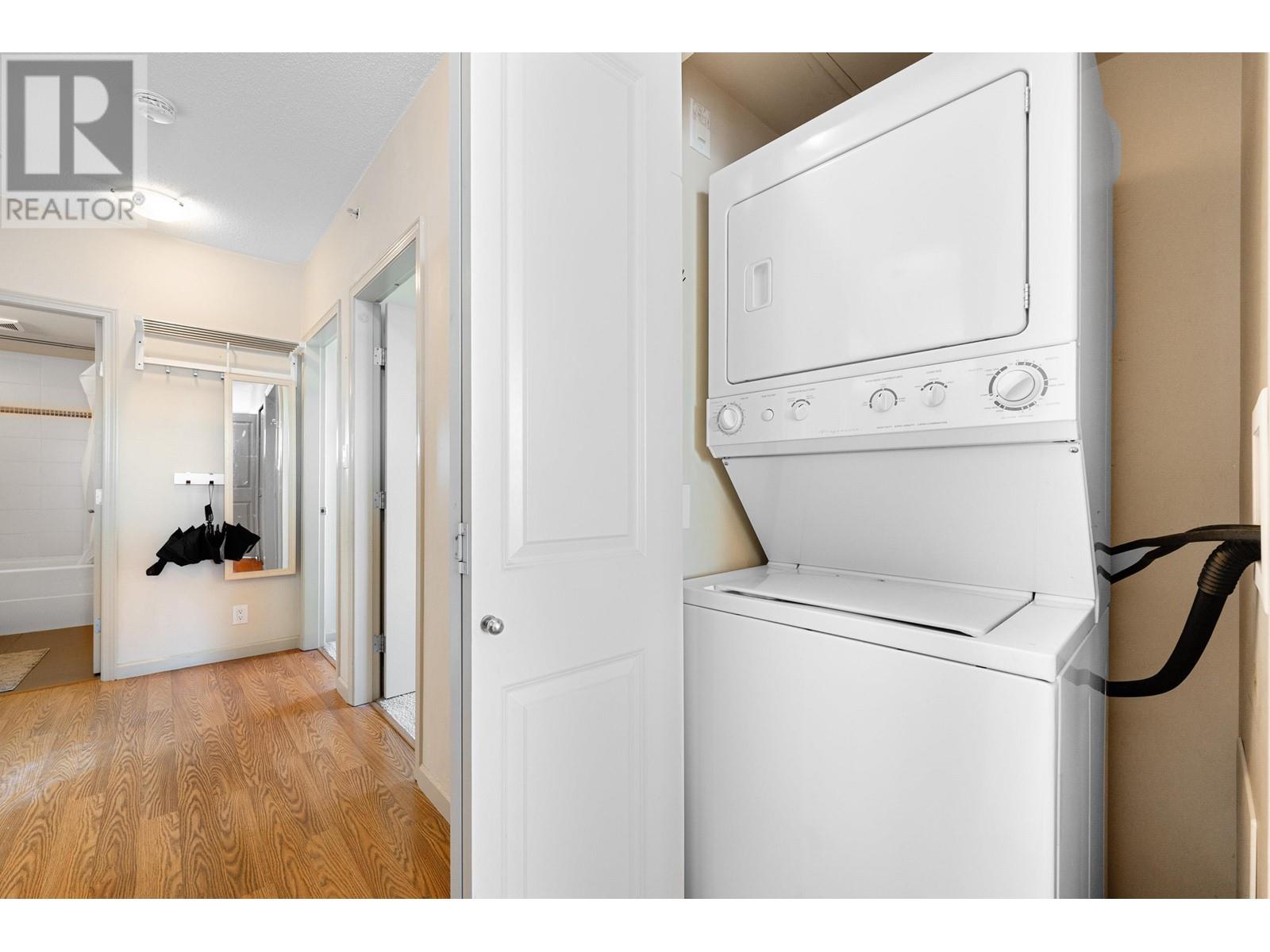 903 9262 University Crescent, Burnaby, British Columbia  V5A 0A4 - Photo 25 - R2966206