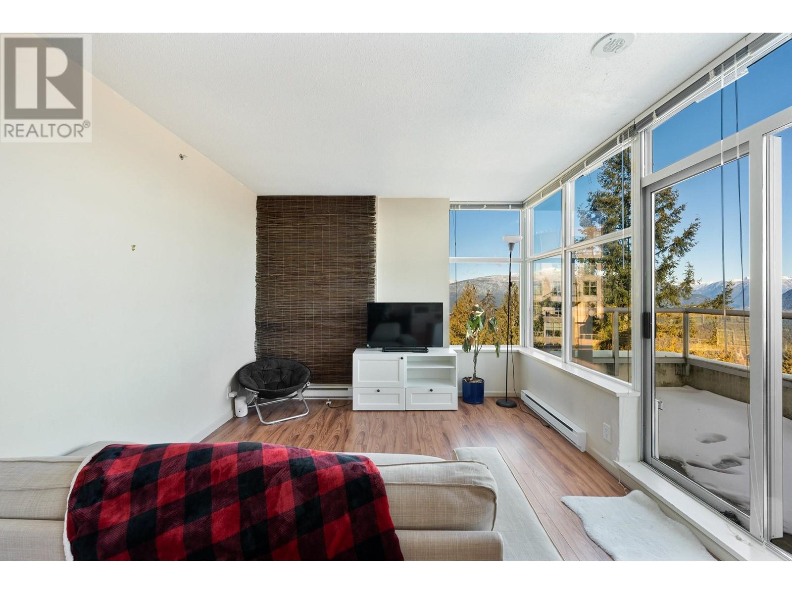 903 9262 University Crescent, Burnaby, British Columbia  V5A 0A4 - Photo 6 - R2966206