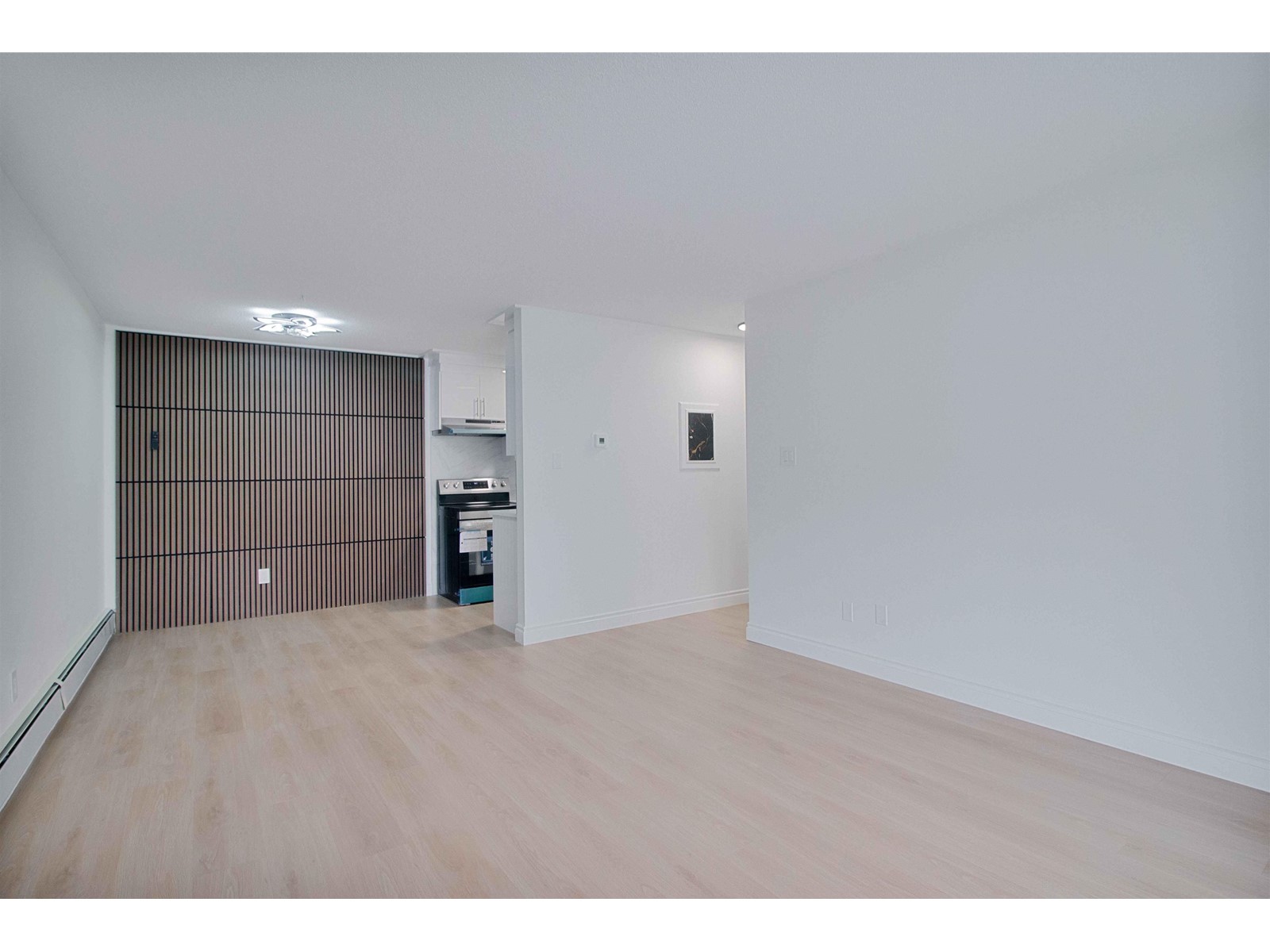 Property at 205 1331 FIR STREET image 1