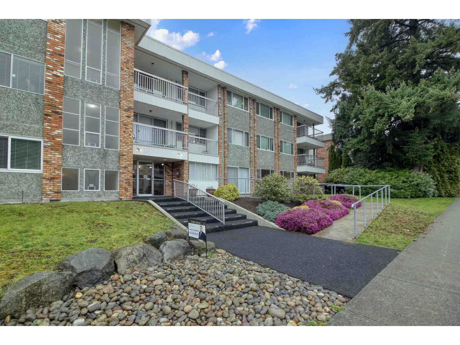 205 1331 Fir Street, White Rock, British Columbia  V4B 4B3 - Photo 15 - R2981872