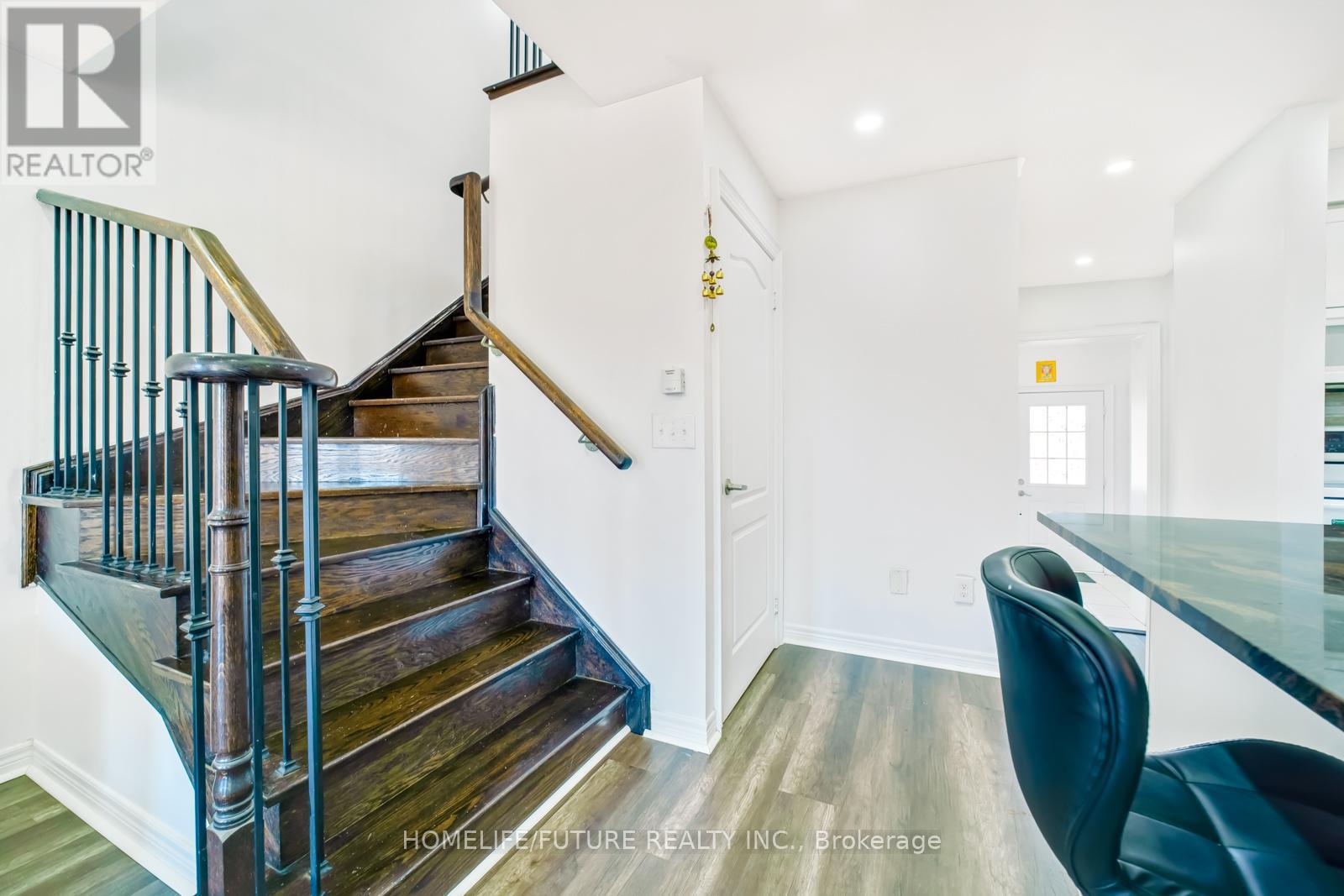 123 Underwood Drive, Whitby, Ontario  L1M 0K9 - Photo 16 - E12033146