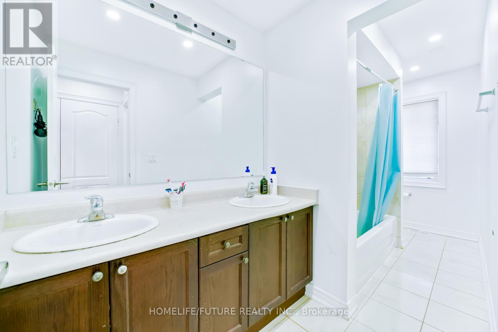 123 Underwood Drive, Whitby, Ontario  L1M 0K9 - Photo 26 - E12033146