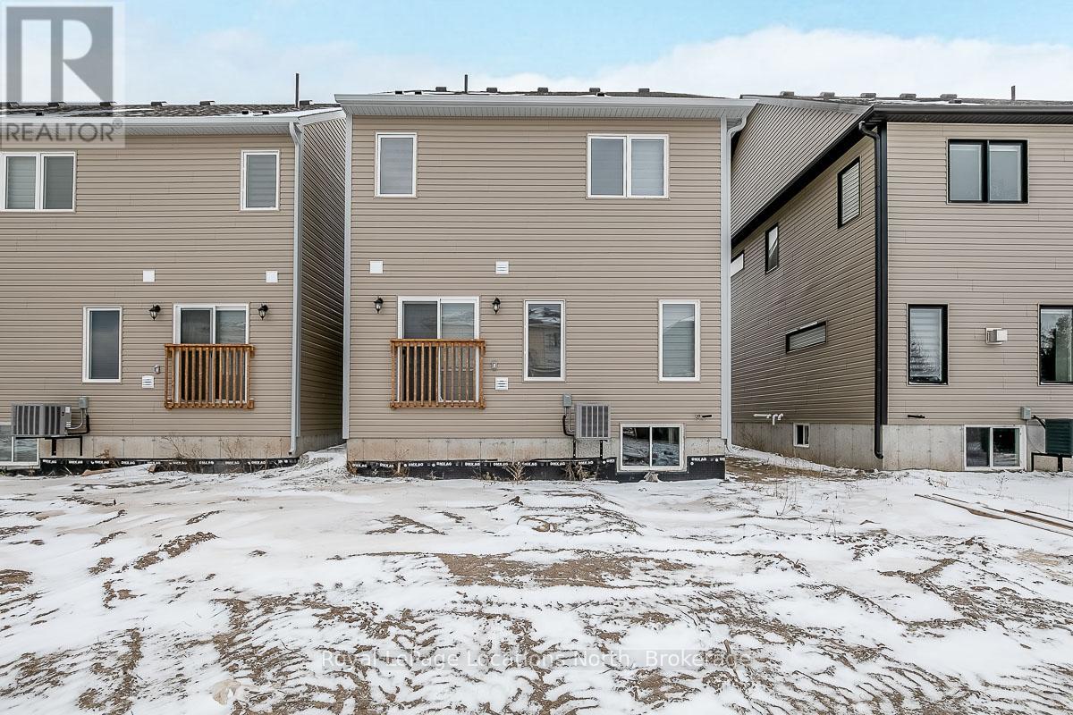 73 - 167 Rosie Street, Blue Mountains, Ontario  N0H 1J0 - Photo 27 - X12050032