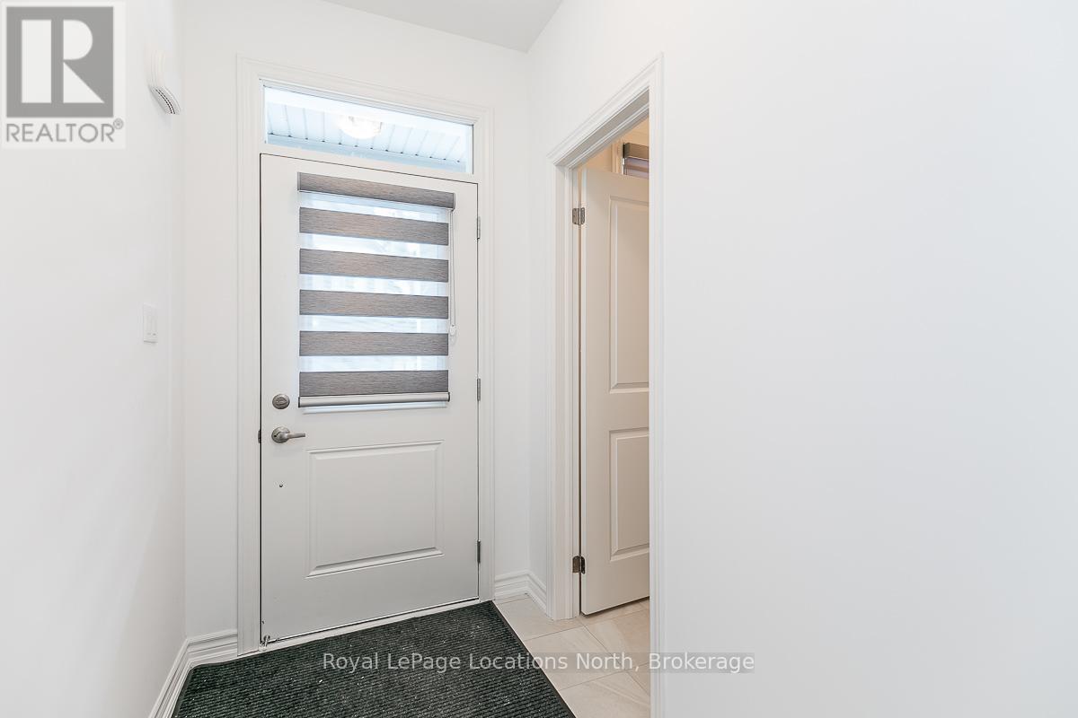 73 - 167 Rosie Street, Blue Mountains, Ontario  N0H 1J0 - Photo 4 - X12050032
