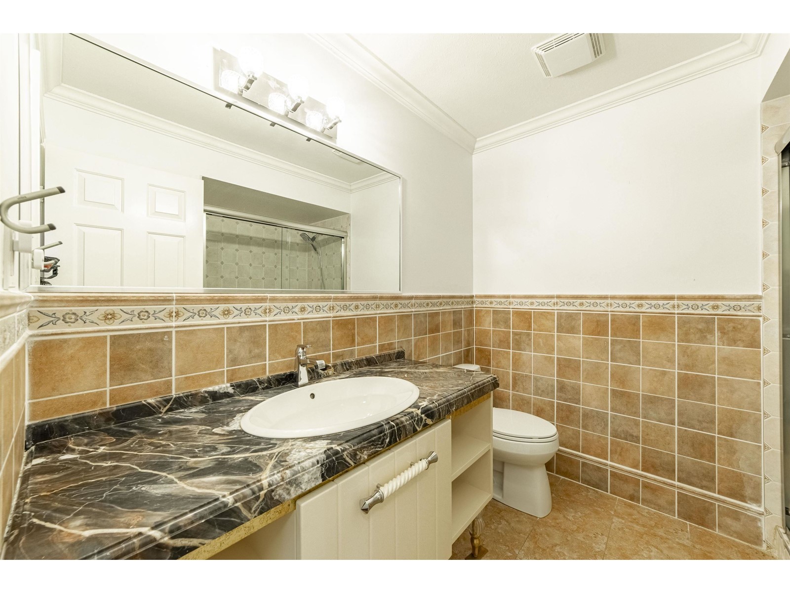 2875 Country Woods Drive, Surrey, British Columbia  V3Z 0E8 - Photo 15 - R2964951