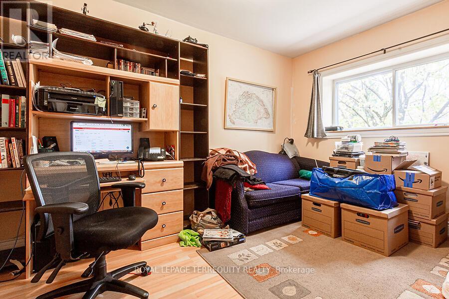 12 Chauncey Avenue, Toronto, Ontario  M8Z 2Z3 - Photo 13 - W12050024
