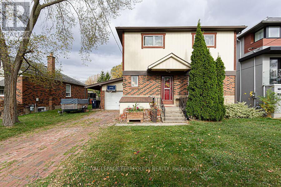 12 Chauncey Avenue, Toronto, Ontario  M8Z 2Z3 - Photo 2 - W12050024