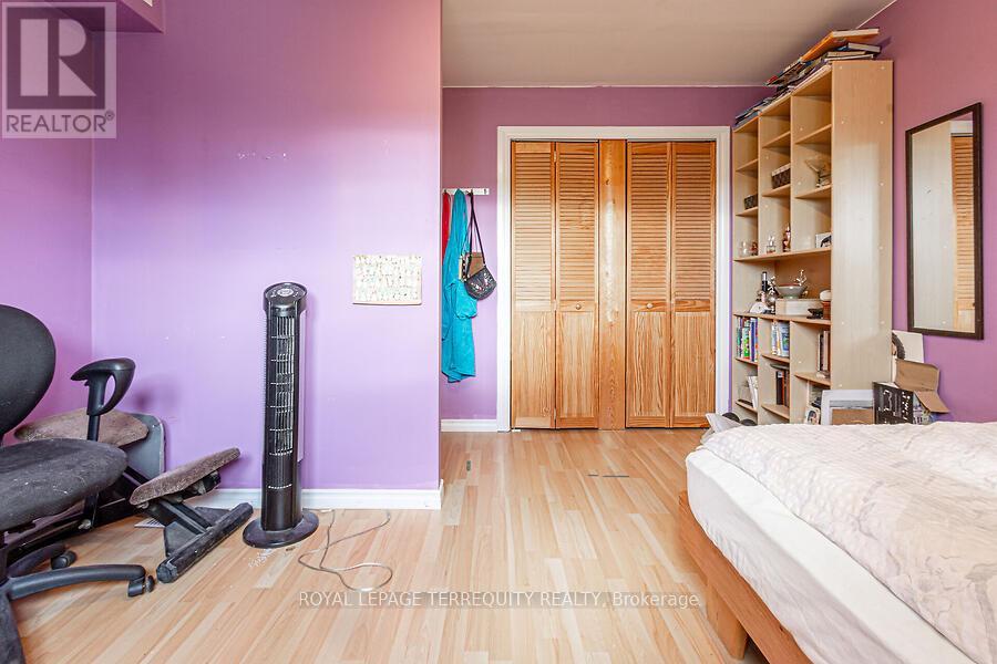 12 Chauncey Avenue, Toronto, Ontario  M8Z 2Z3 - Photo 26 - W12050024