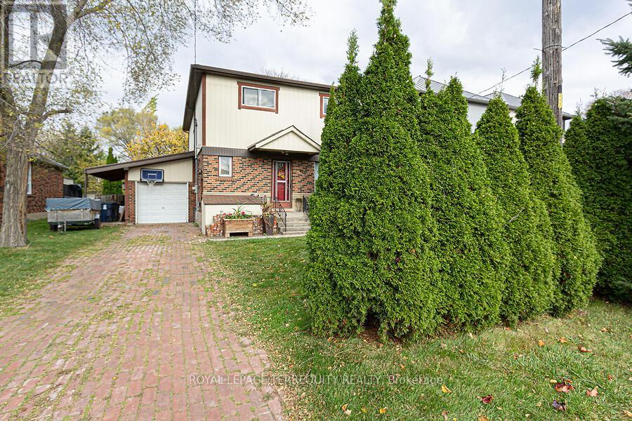 12 Chauncey Avenue, Toronto, Ontario  M8Z 2Z3 - Photo 3 - W12050024