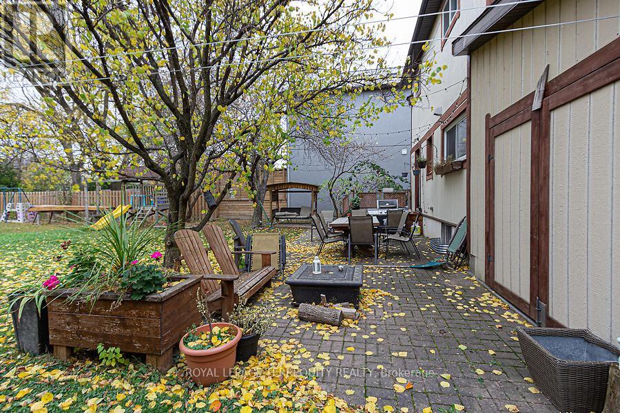 12 Chauncey Avenue, Toronto, Ontario  M8Z 2Z3 - Photo 35 - W12050024