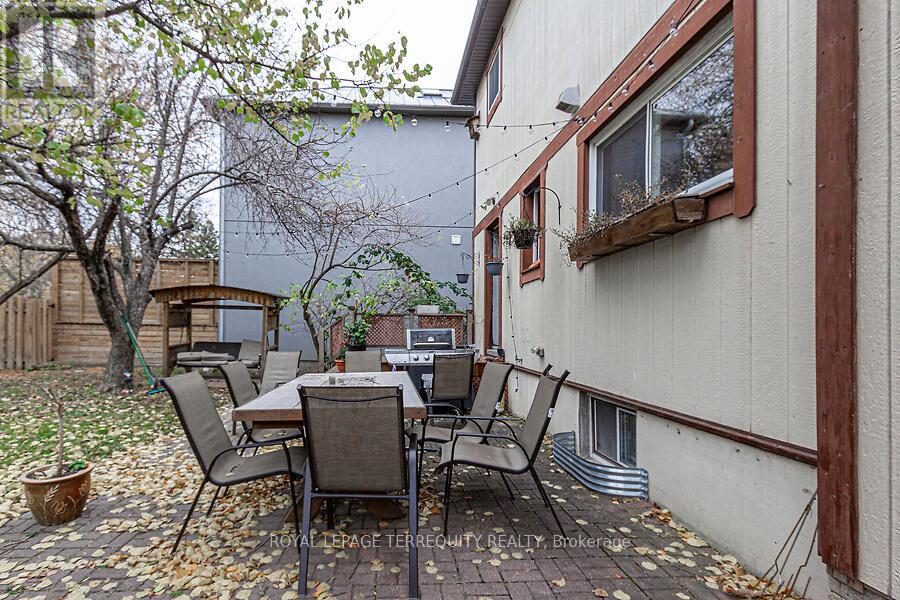 12 Chauncey Avenue, Toronto, Ontario  M8Z 2Z3 - Photo 36 - W12050024