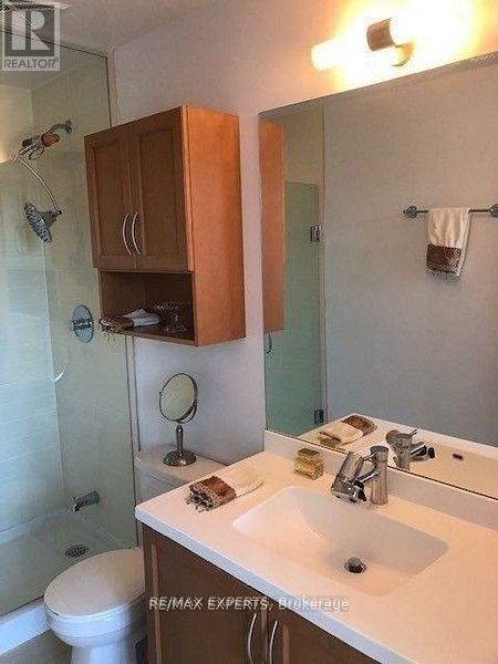 302 - 530 St Clair Avenue W, Toronto, Ontario  M6C 0A2 - Photo 11 - C12050040