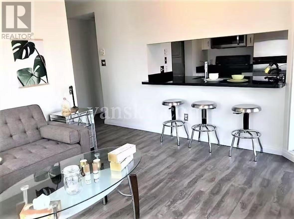 909 438 Seymour Street, Vancouver, British Columbia  V6B 6H4 - Photo 2 - R2971768
