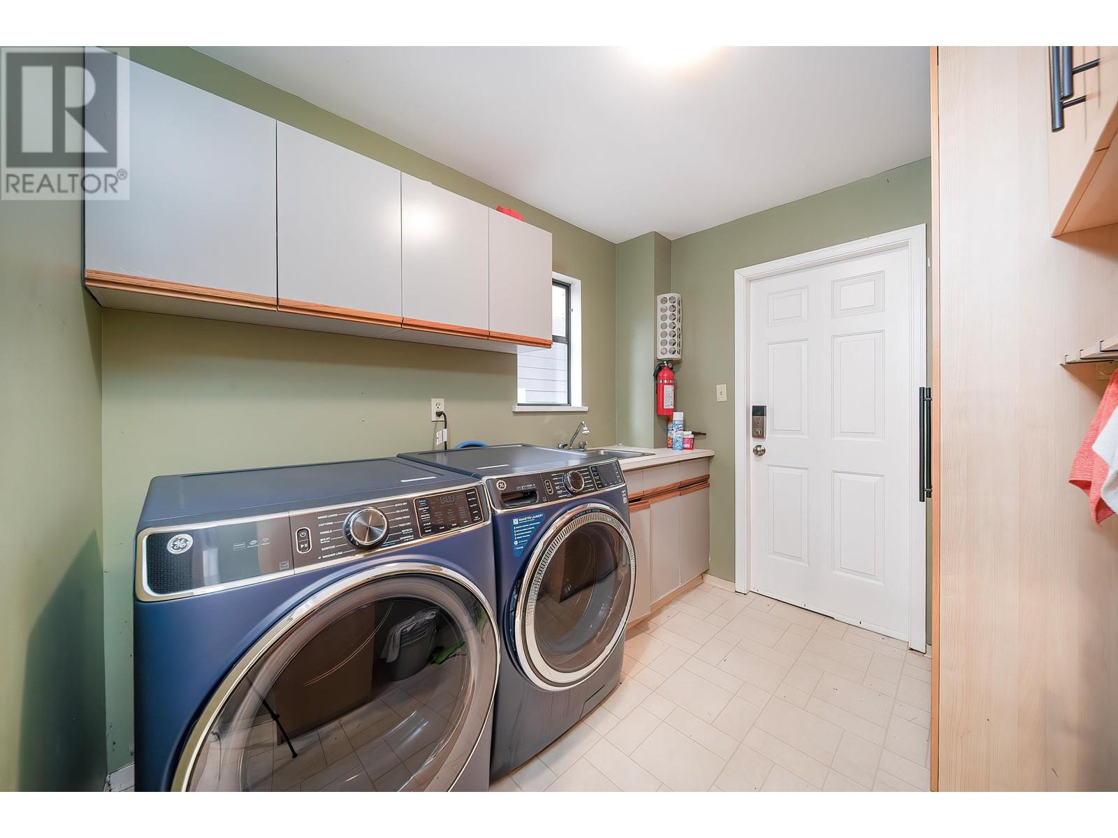 5071 Jaskow Drive, Richmond, British Columbia  V7E 5H8 - Photo 18 - R2978746