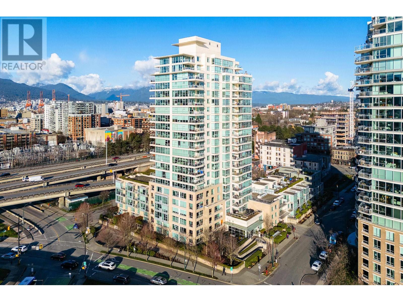 Listing Picture 31 of 33 : 508 125 MILROSS AVENUE, Vancouver / 溫哥華 - 魯藝地產 Yvonne Lu Group - MLS Medallion Club Member