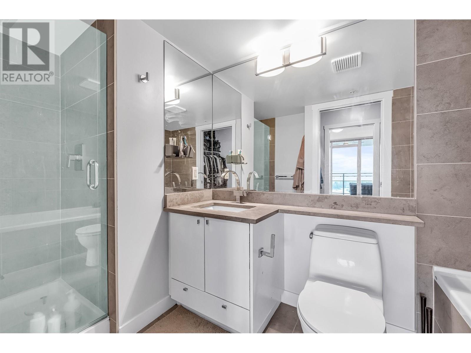 2906 2978 Glen Drive, Coquitlam, British Columbia  V3B 0C3 - Photo 12 - R2982018