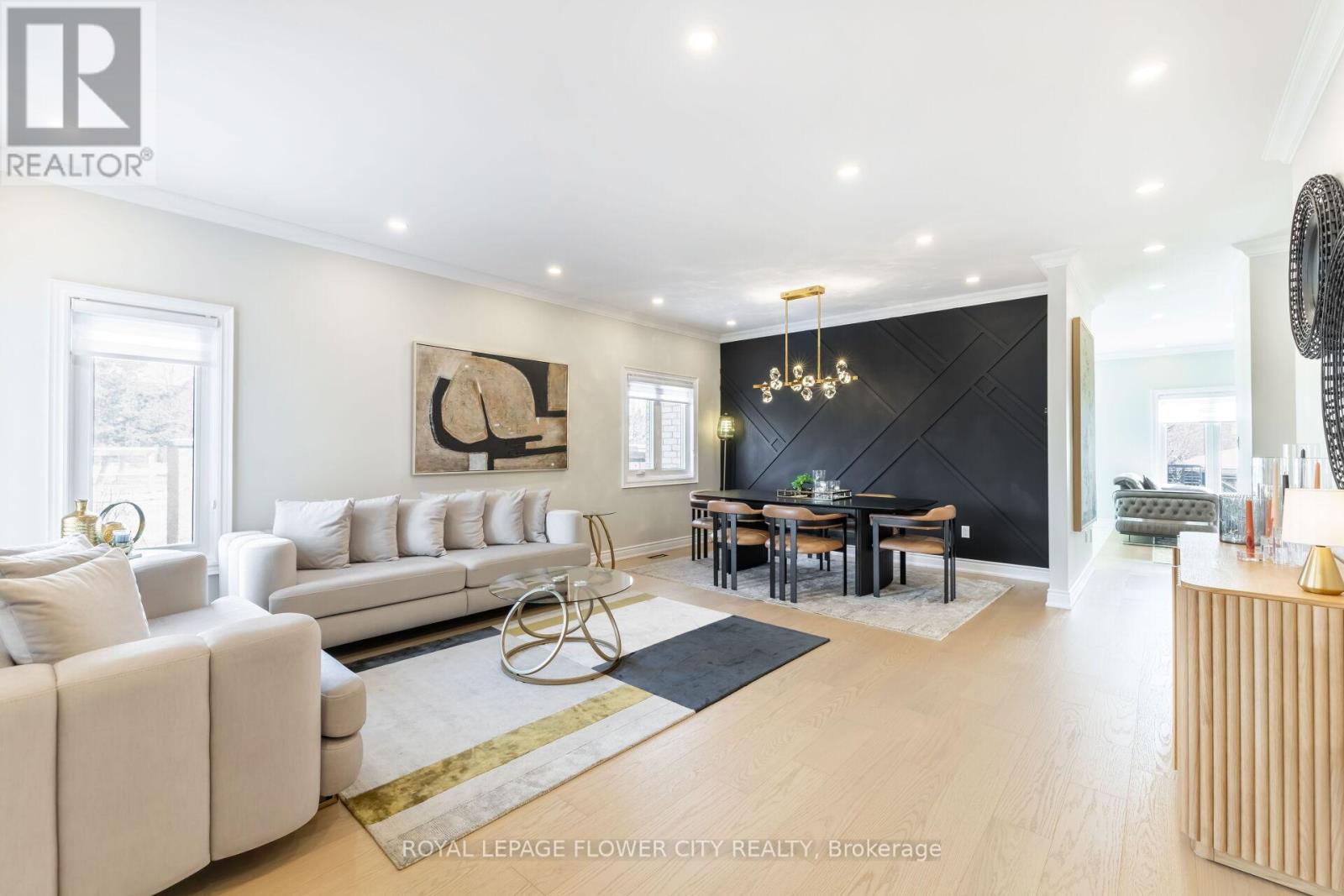 Property at 109 HUMBERWOOD GATE image 4