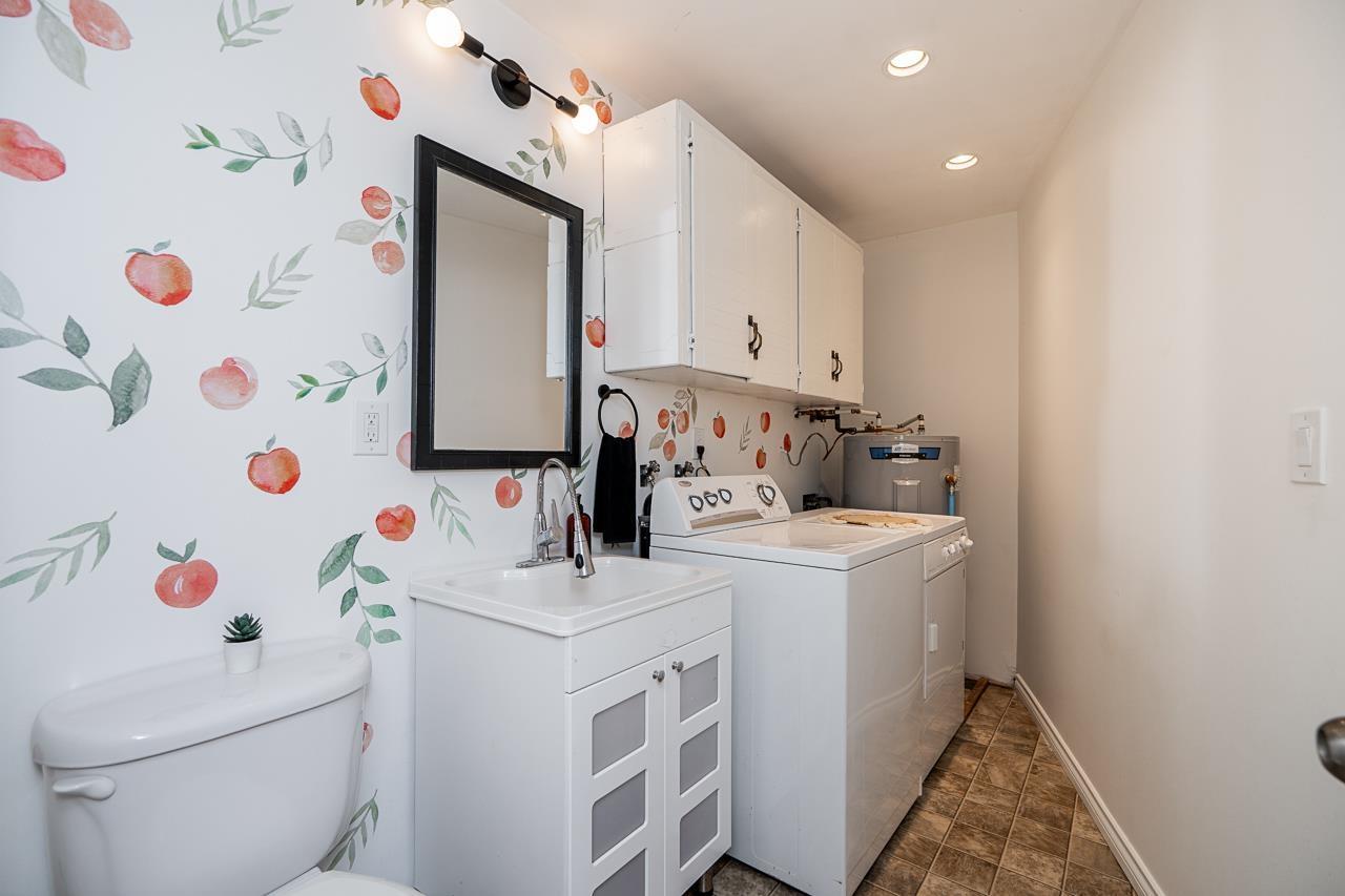 19422 61 Avenue, Surrey, British Columbia  V3S 7L3 - Photo 11 - R2977356