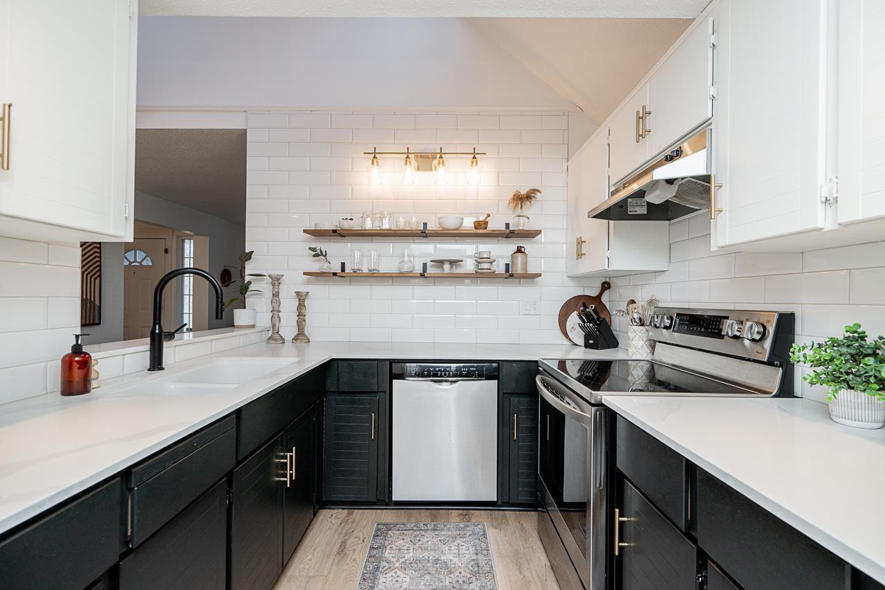 19422 61 Avenue, Surrey, British Columbia  V3S 7L3 - Photo 8 - R2977356