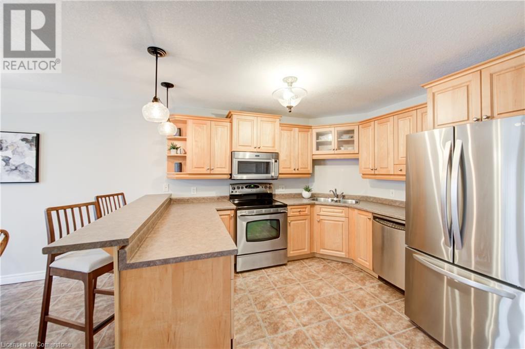 Photo 8 of 42 for 4 Hickory Lane