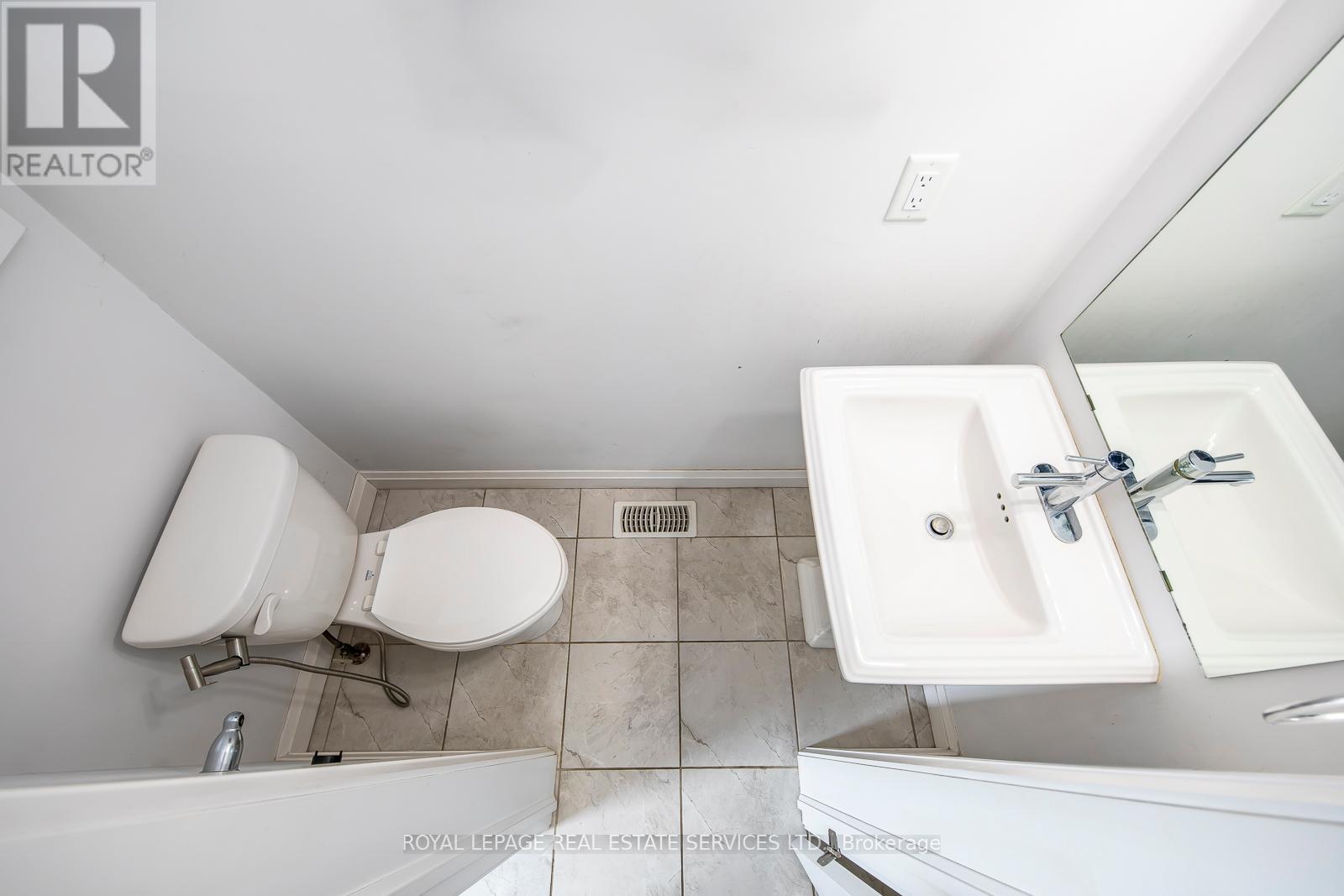 49 Burley Lane, Hamilton, Ontario  L9G 0G5 - Photo 16 - X12050117