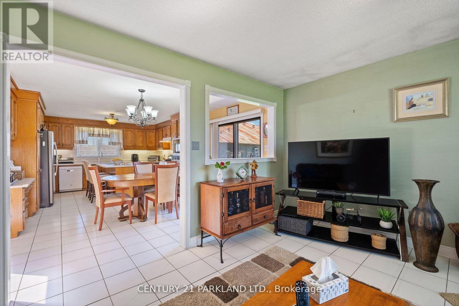 14420 Jane Street, King, Ontario  L7B 1A3 - Photo 9 - N12050128
