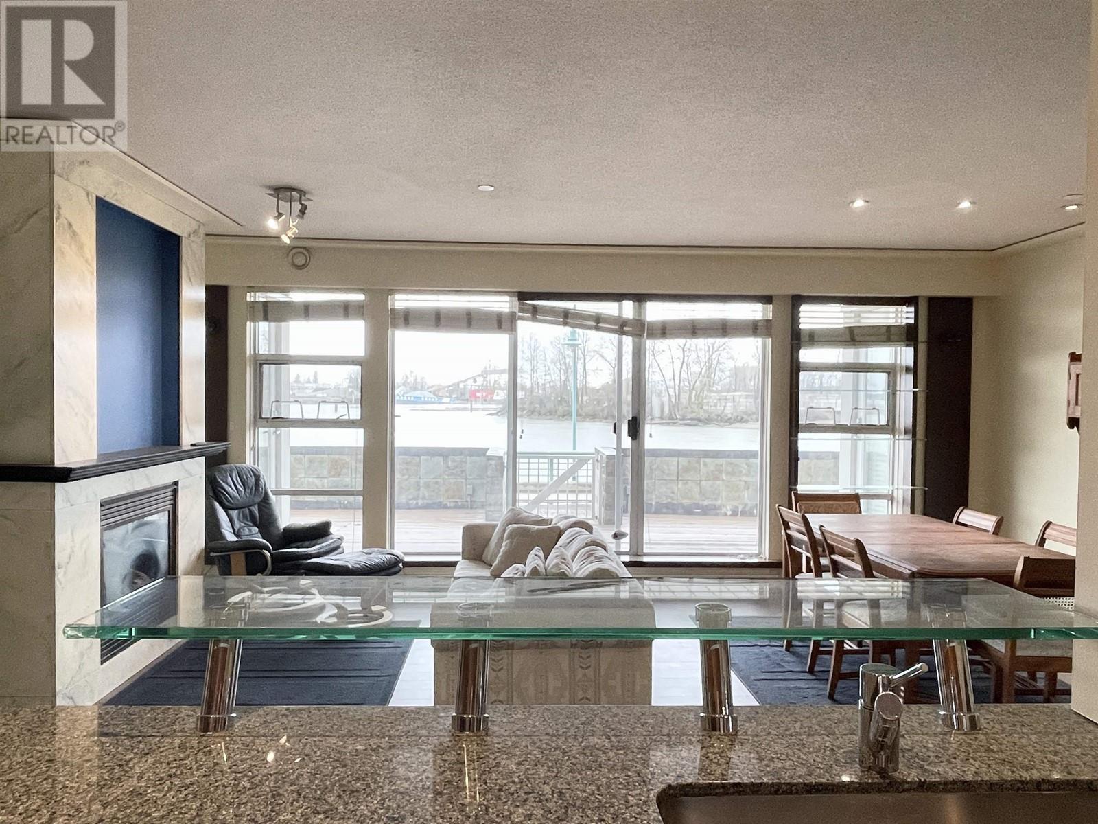 108 1990 E Kent Avenue South, Vancouver, British Columbia  V5P 4X5 - Photo 4 - R2981818