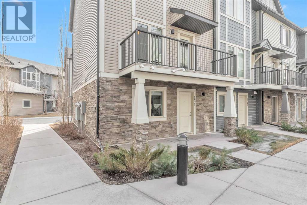 Property at 131 Legacy Point SE image 3