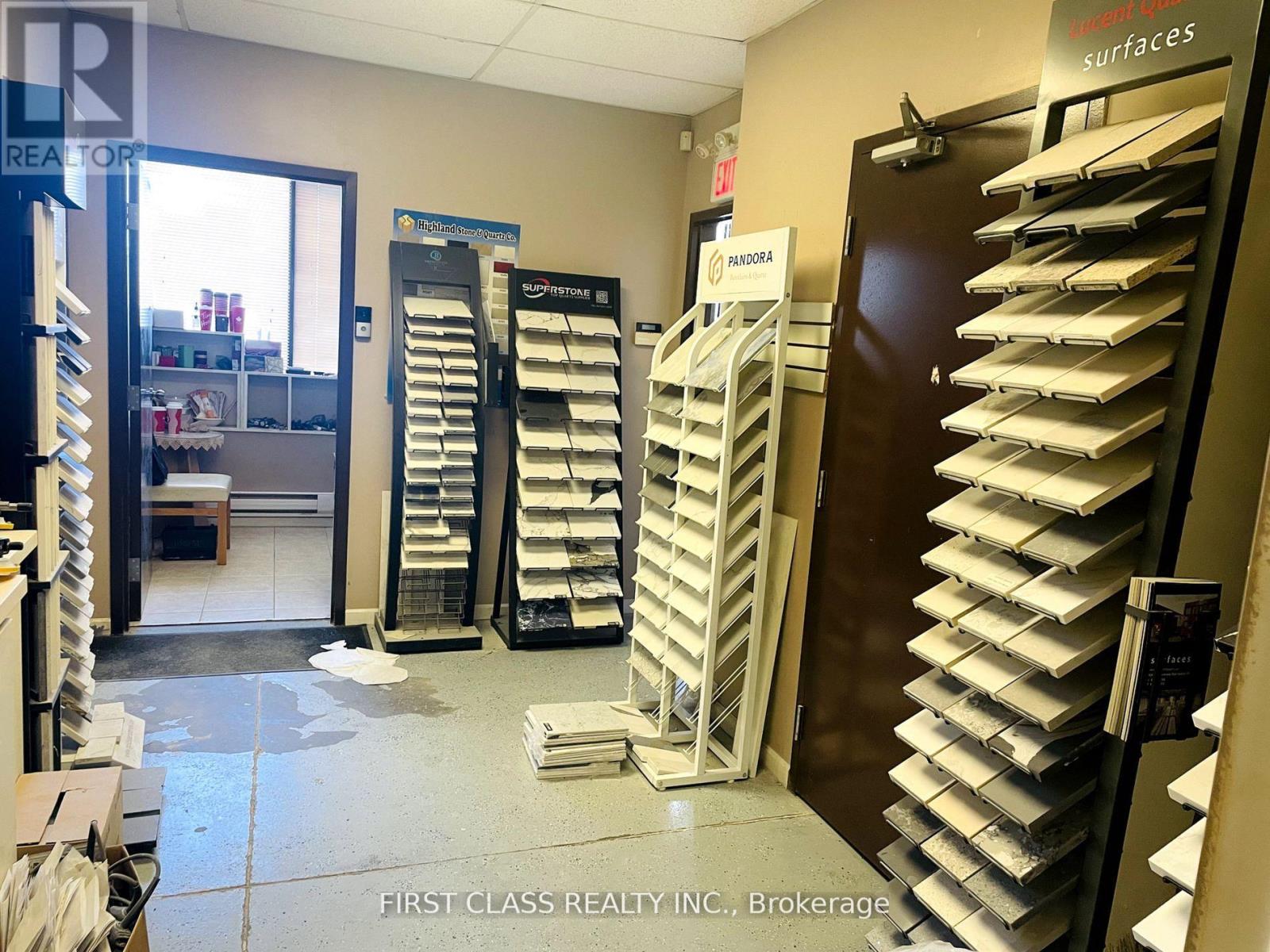 1 - 67 Ward Road, Brampton (Gore Industrial North), Ontario  L6S 6A4 - Photo 3 - W12050148