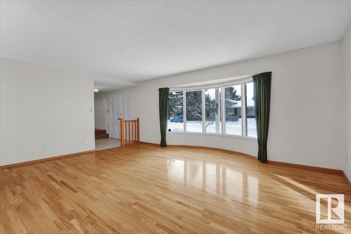 Property at 5219 125 ST NW image 4