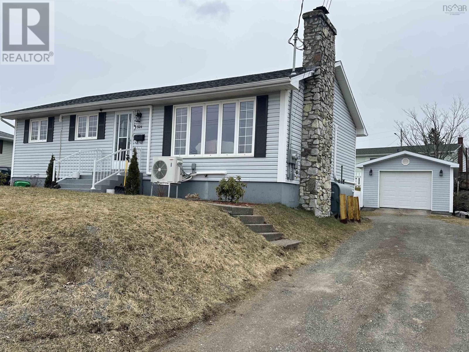 924 Upper Prince Street, Sydney, Nova Scotia  B1P 5P2 - Photo 2 - 202506192