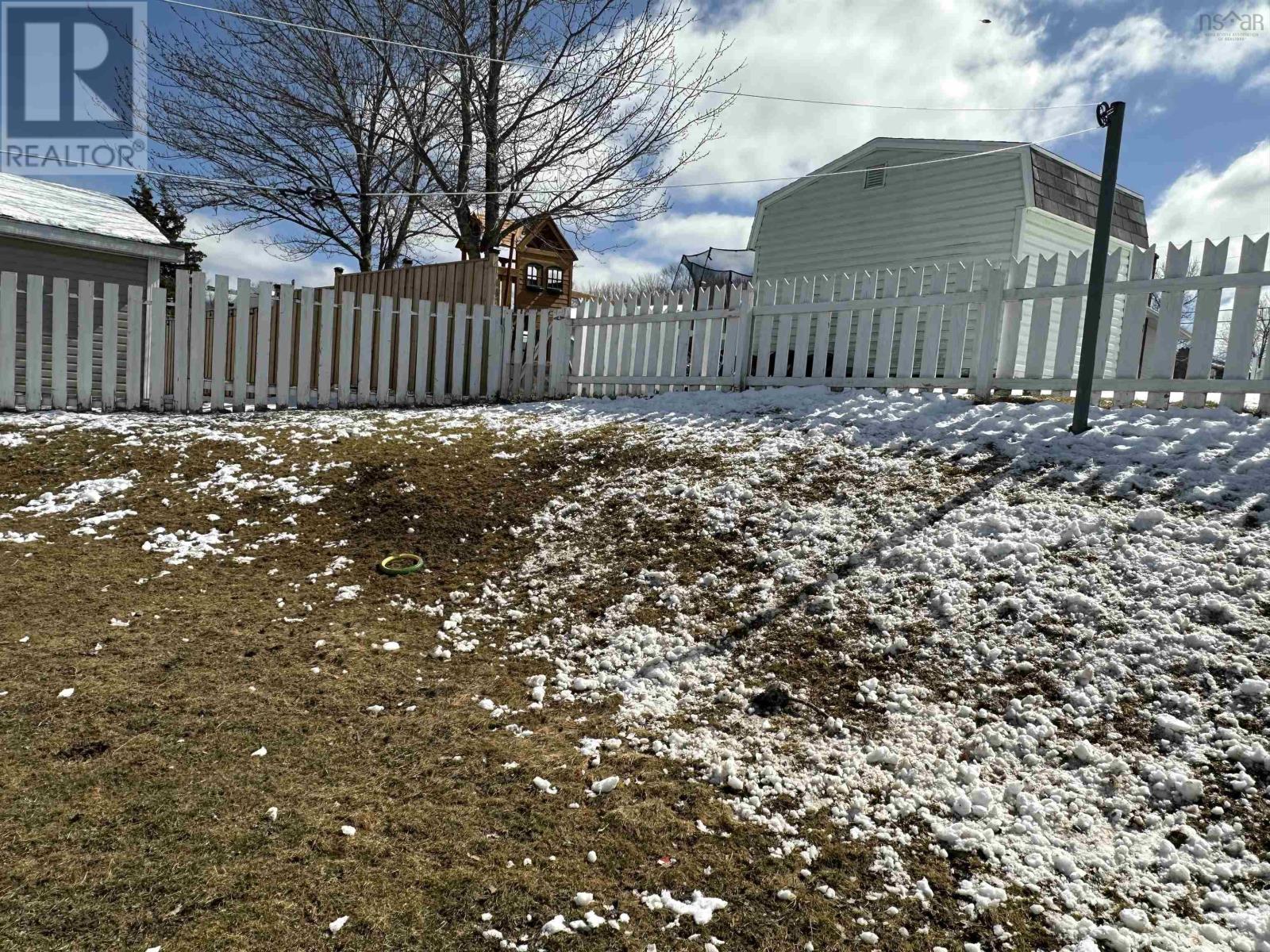 924 Upper Prince Street, Sydney, Nova Scotia  B1P 5P2 - Photo 5 - 202506192