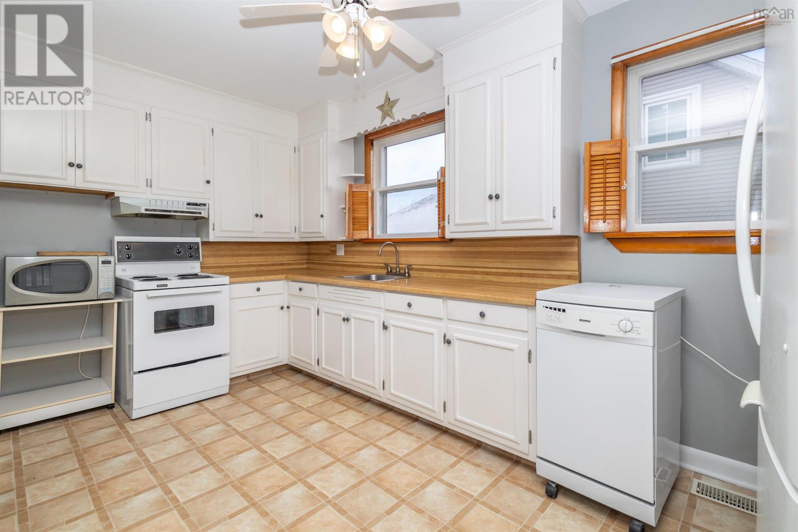 43 Harold Street, Sydney, Nova Scotia  B1P 3L8 - Photo 16 - 202506191