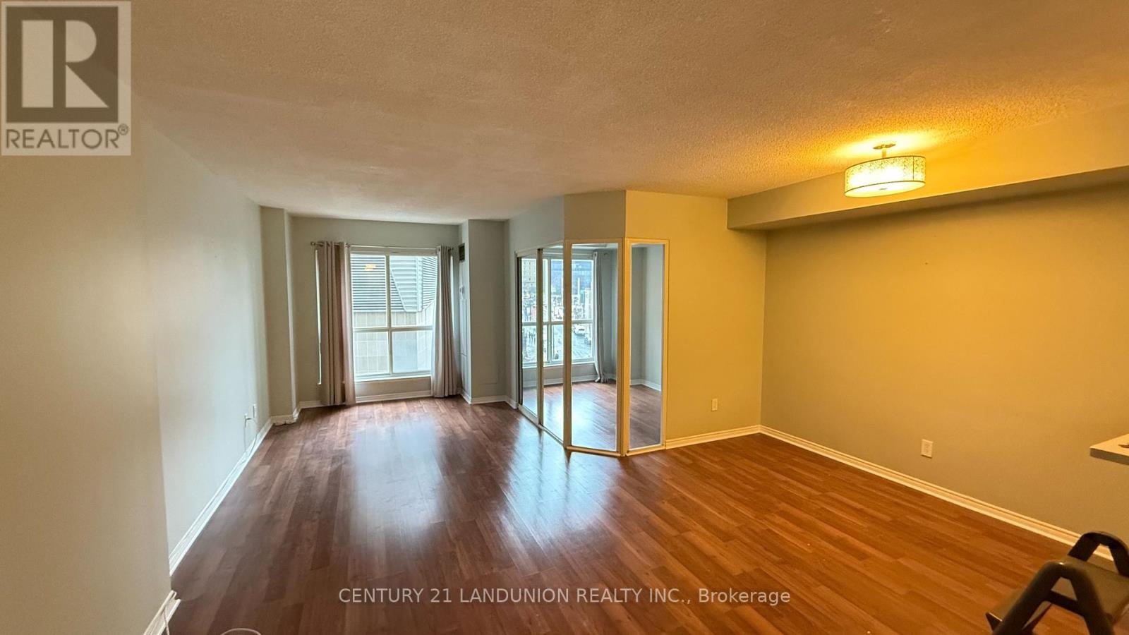 406 - 25 The Esplanade, Toronto (Waterfront Communities), Ontario  M5E 1W5 - Photo 11 - C12050185