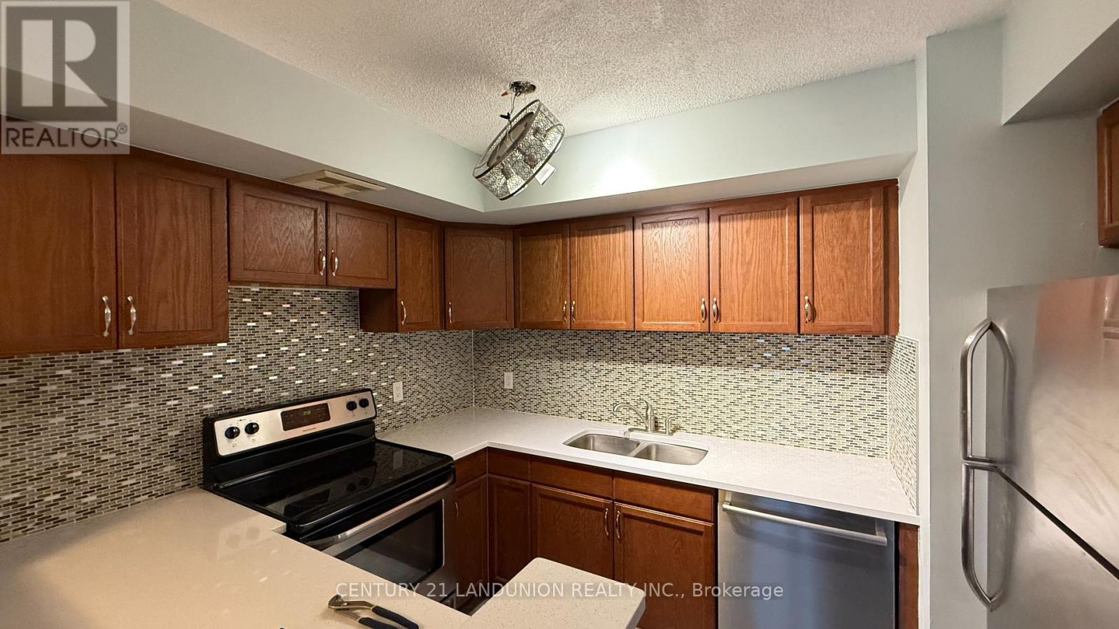 406 - 25 The Esplanade, Toronto (Waterfront Communities), Ontario  M5E 1W5 - Photo 7 - C12050185