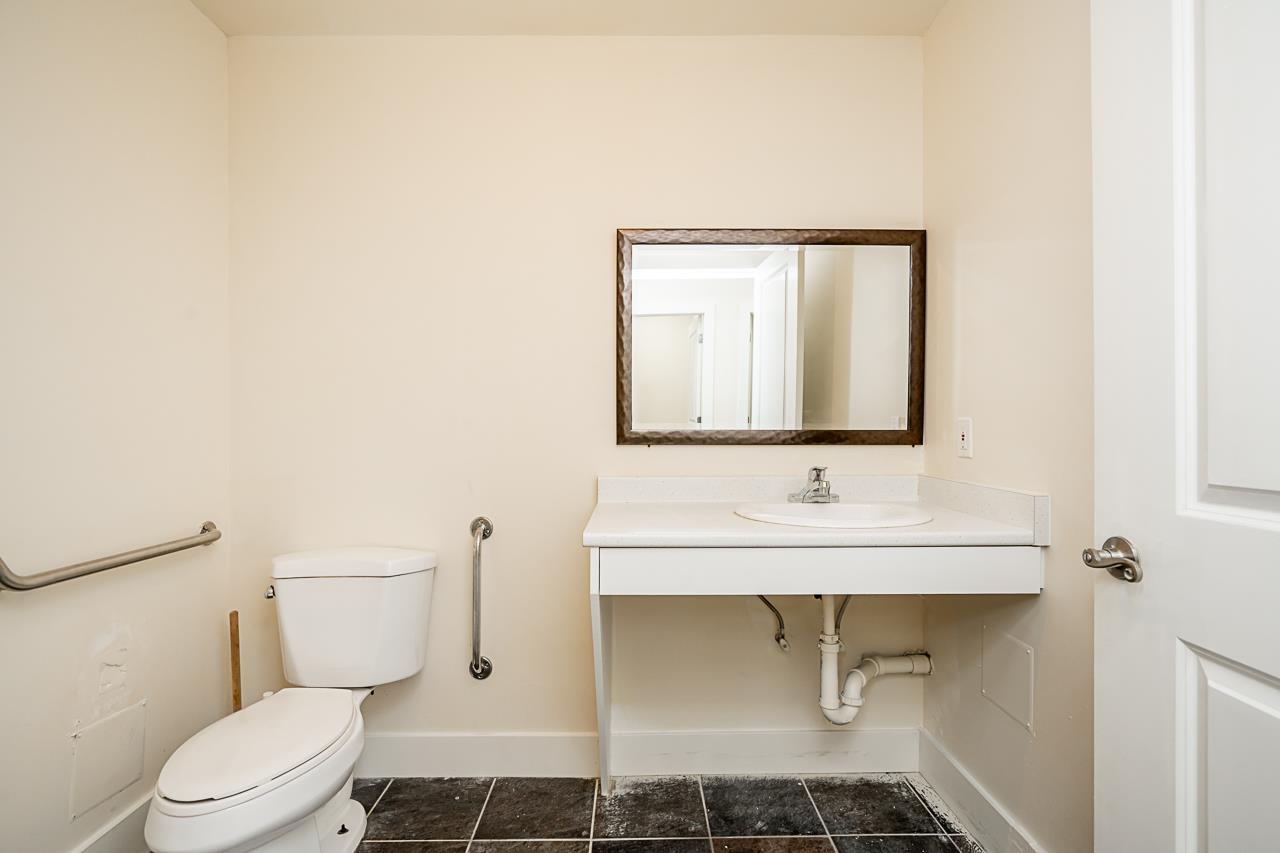 202 6333 148 Street, Surrey, British Columbia  V3S 3C3 - Photo 13 - C8067898