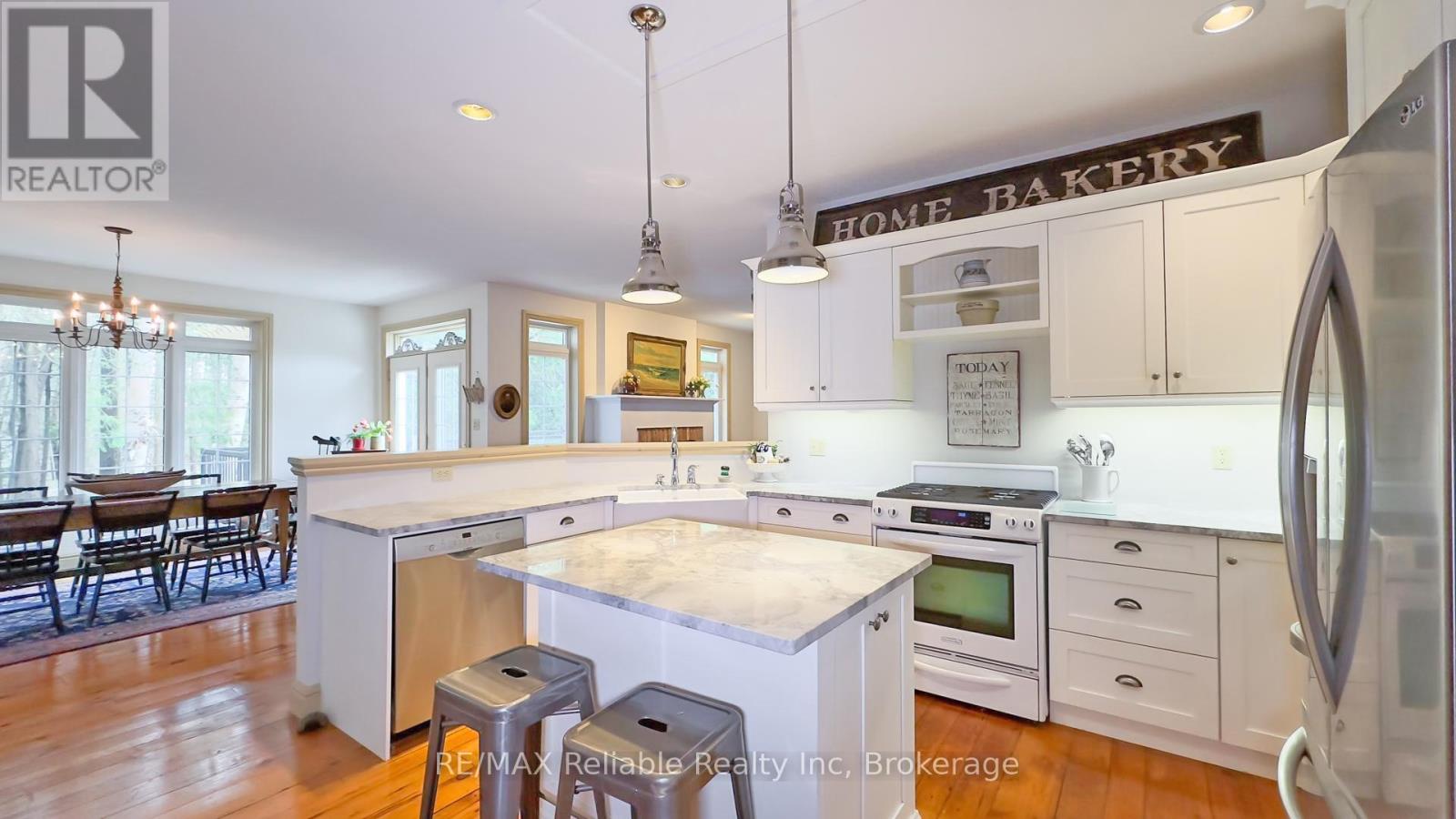 38 Cameron Street, Bluewater, Ontario  N0M 1G0 - Photo 12 - X12050216