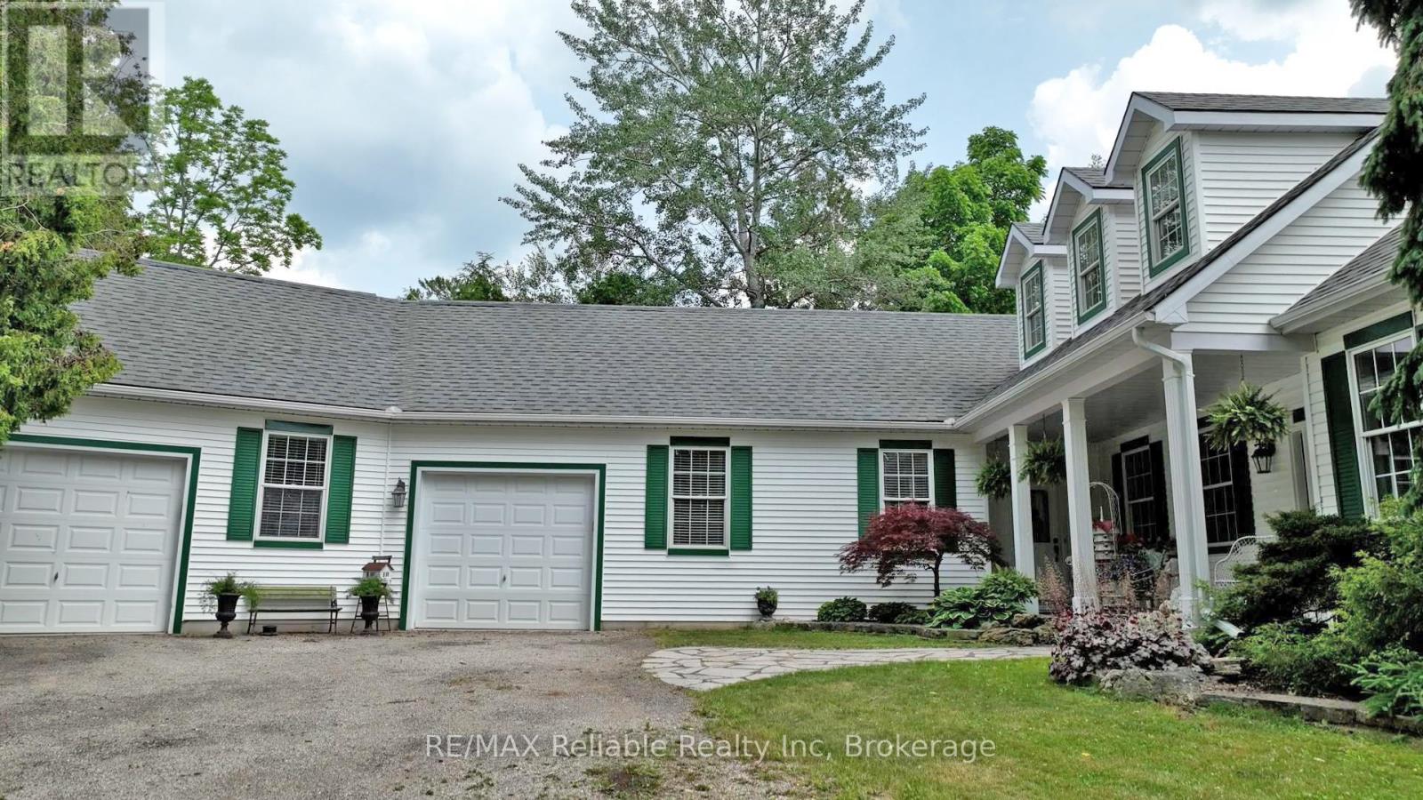 38 Cameron Street, Bluewater, Ontario  N0M 1G0 - Photo 3 - X12050216